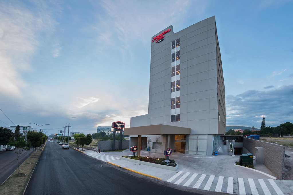 Hampton Inn By Hilton Ирапуато Екстериор снимка